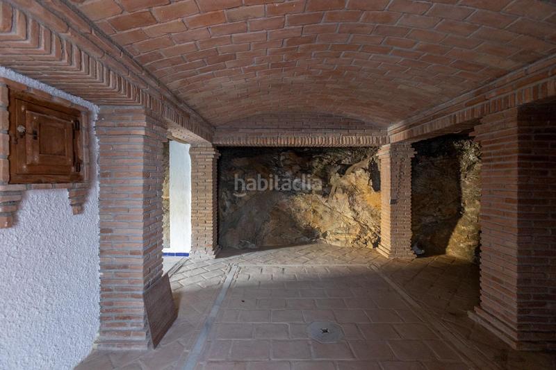 Foto adba9f5c-8e31-49d4-8f42-ce3eb30fb04d. Chalet avec chauffage parking piscine dans Almuñecar centro Almuñécar