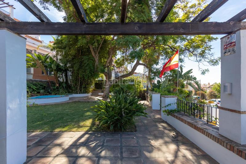 Foto d9cc1ef6-e212-4513-ad76-a4d824cee558. Chalet avec chauffage parking piscine dans Almuñecar centro Almuñécar