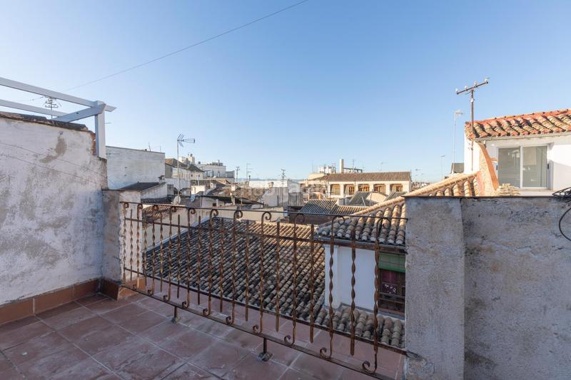 Foto 62c019f7-ca26-4e3e-91ed-c9b381ff00cc. Casa oportunidad junto a plaza trinidad en Centro - Sagrario Granada
