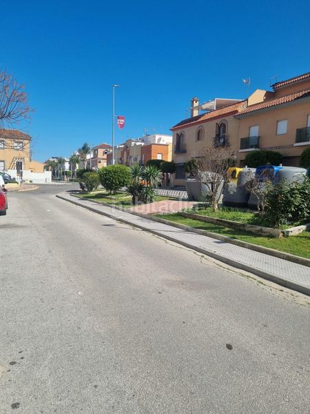 Foto f322049f-0509-4812-bf36-d76ffc076322. Maison dans Algaba (La)