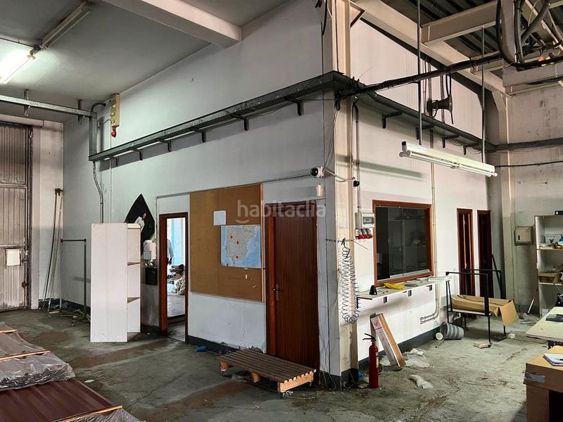 Foto 070896ce-f63f-4a59-a2eb-0df34d718bca. Lloguer nau industrial a Vioño Coruña (A)