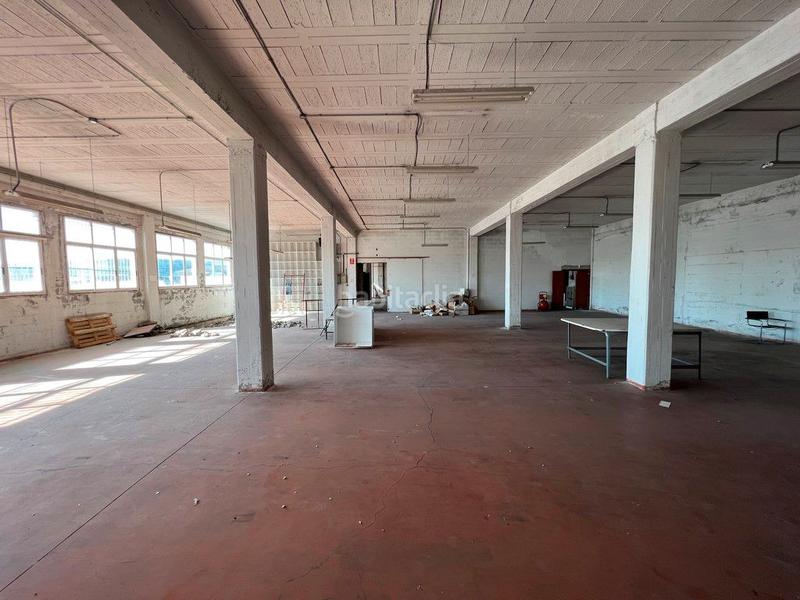 Foto 1aa5a325-0df5-4bdb-b6c1-5008bb361e3f. Lloguer nau industrial a Vioño Coruña (A)