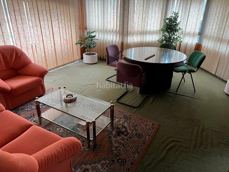 Foto 4545f072-0d43-4718-b3e3-f2e786b34b3d. Rent industrial building in Mesoiro Coruña (A)