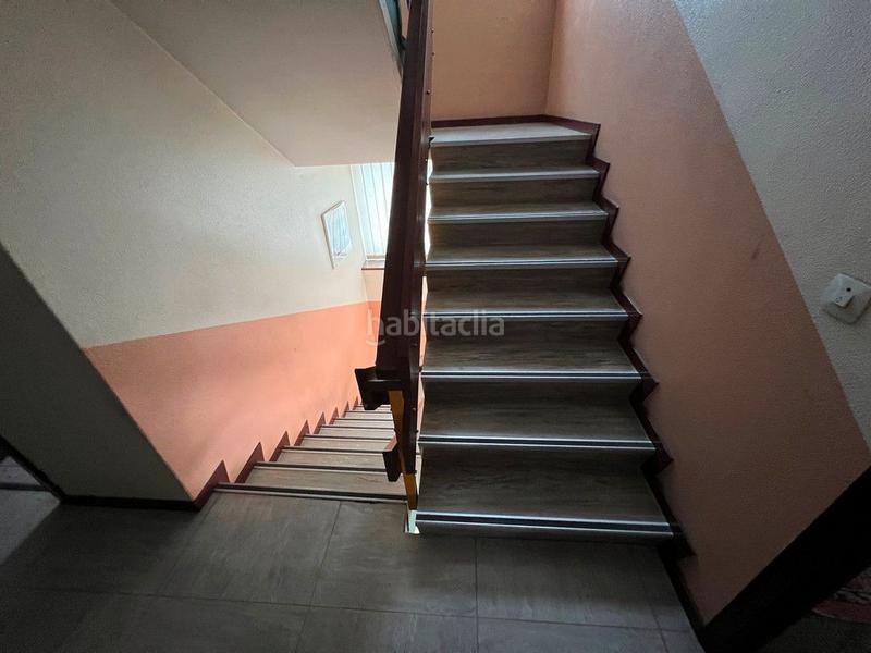 Foto 5a2534a3-2775-4da7-8c7b-d3aa201668d5. Rent industrial building in Mesoiro Coruña (A)