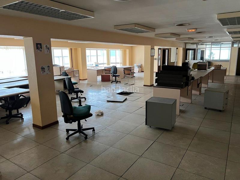 Foto b2e1b3e7-e304-491b-9ad0-91836837a594. Rent industrial building in Mesoiro Coruña (A)