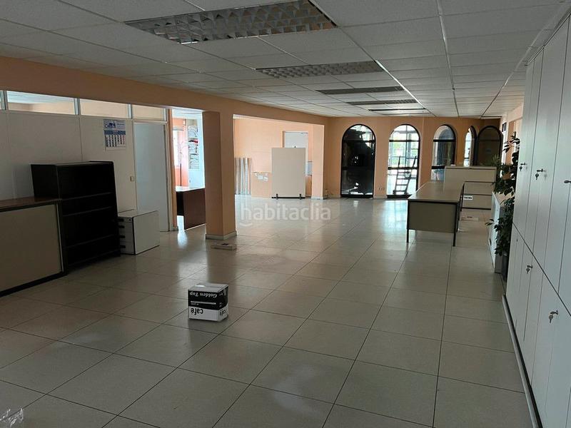 Foto b34f9e93-ce1a-4219-a004-71fd5f8f2880. Rent industrial building in Mesoiro Coruña (A)