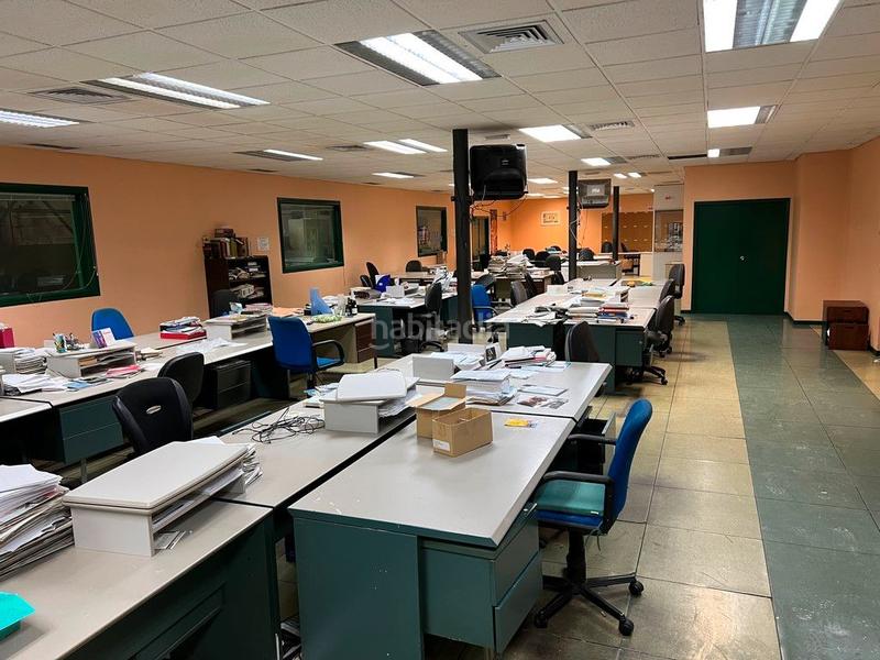 Foto c7b1ca48-4ff5-4b8e-9a57-eb890353dddc. Rent industrial building in Mesoiro Coruña (A)