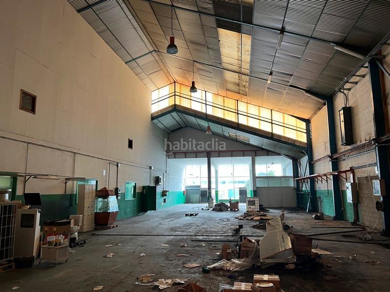 Foto ce2ff925-1b3c-4829-8d94-475b02b24fe3. Rent industrial building in Mesoiro Coruña (A)