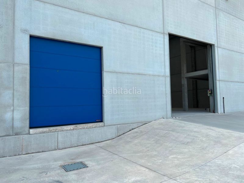 Foto 50b57ff8-c347-41ee-b3b2-0ed1847a09e2. Affitto capannone industriale in Carballo