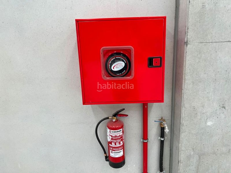 Foto c2c6b221-a7bb-4eb2-8e4c-abcd7a5f6a1a. Affitto capannone industriale in Carballo