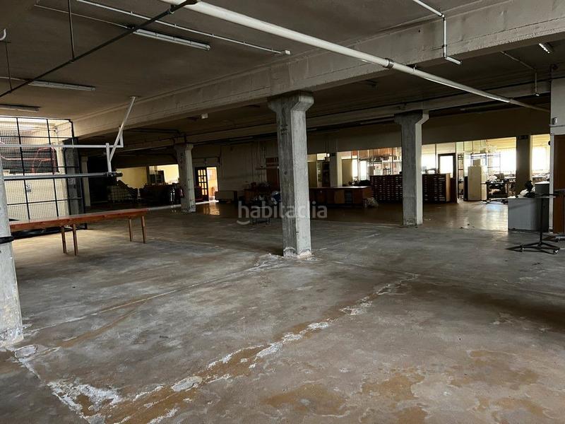 Foto 13a01419-ab4e-4803-ab0e-3693b0aeb112. Location bâtiment à usage industriel dans Mesoiro Coruña (A)