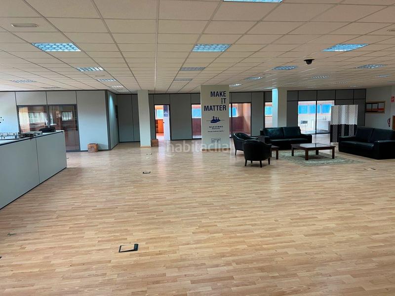 Foto 17e46186-9980-455b-996f-3a92a47c7a2a. Affitto ufficio in rúa eslovaquia 7 in San Lázaro - Meixonfrío Santiago de Compostela