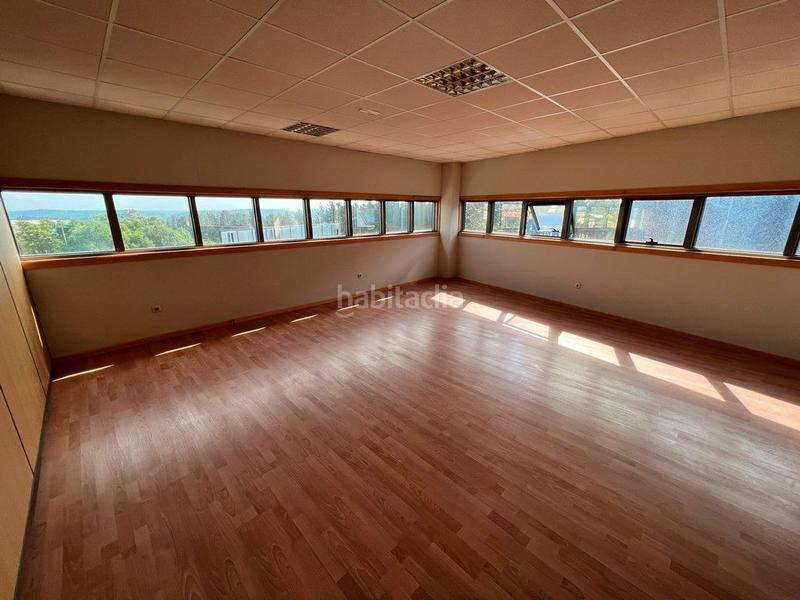 Foto f6574a6a-e723-4b55-8d59-0a63eaa577b7. Affitto ufficio in rúa eslovaquia 7 in San Lázaro - Meixonfrío Santiago de Compostela