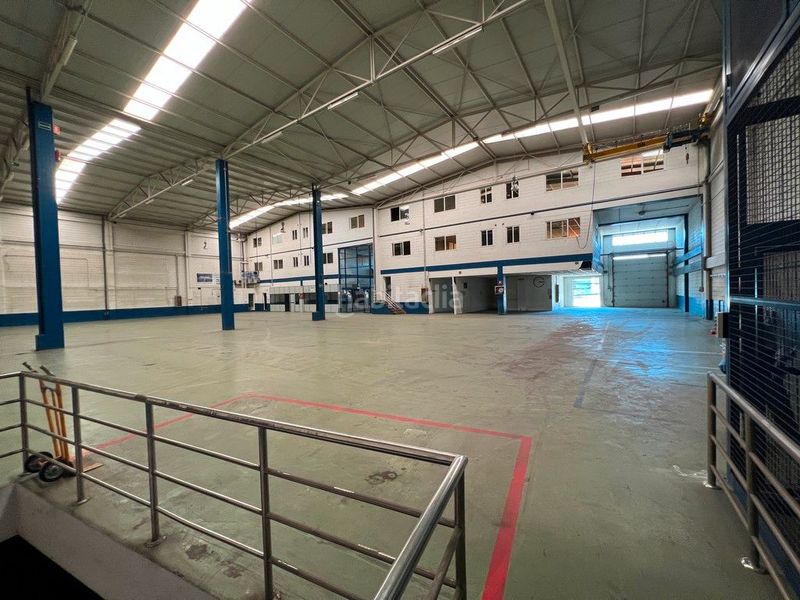 Foto 7ac6cfee-1ad4-472e-9f30-59ed66bf5260. Location bâtiment à usage industriel dans Vioño Coruña (A)