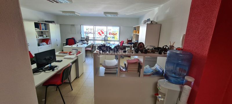 Foto a4e85eac-e107-4bed-9d3e-441afd4faad4. Miete büro in Mesoiro Coruña (A)