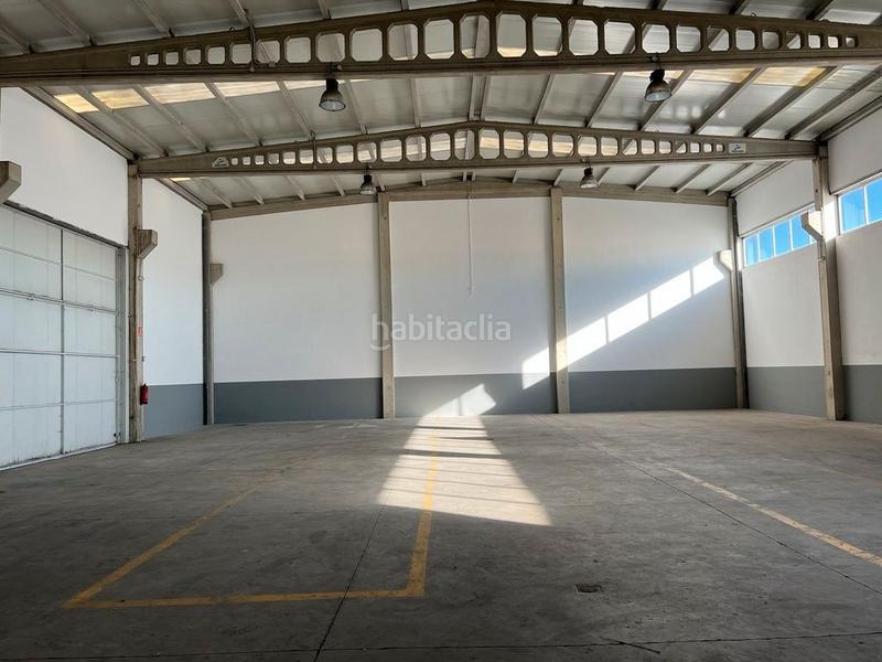 Foto 5b5f0a0a-b028-4ce5-bb9e-bcd407a1e29d. Fabrikhalle in Coirós