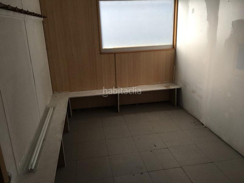 Foto b3a1e146-cb80-4120-9d1e-3e10ae2dac27. Lloguer oficina a avenida de arteixo 27 a Someso - Matogrande Coruña (A)