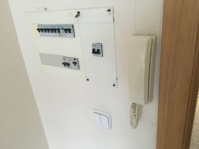 Foto c8ab3528-32dc-488e-922f-bf3148f7e4b2. Affitto ufficio con riscaldamento in Mesoiro Coruña (A)