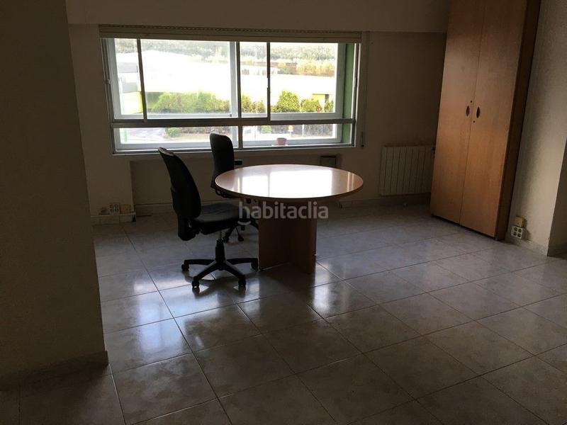 Foto 196221bc-fdb0-4544-b0a5-3b4ea414826f. Location bureau avec chauffage dans Mesoiro Coruña (A)