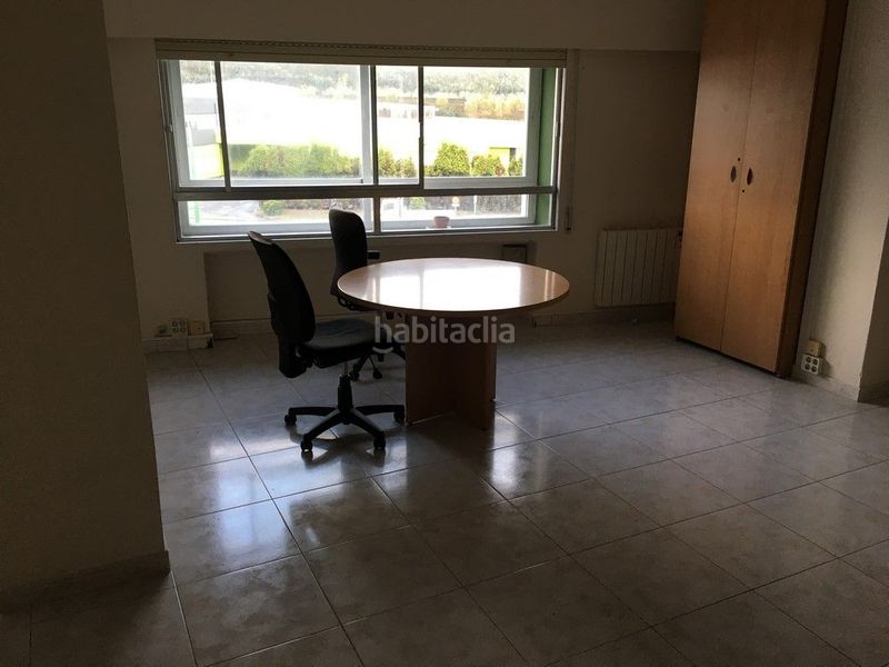 Foto 196221bc-fdb0-4544-b0a5-3b4ea414826f. Miete büro mit heizung in Mesoiro Coruña (A)
