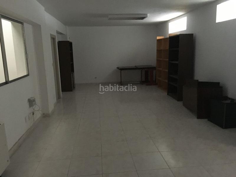 Foto 853c7b91-2af9-4f6c-8ee4-61e13f1b58b6. Location bureau dans Mesoiro Coruña (A)