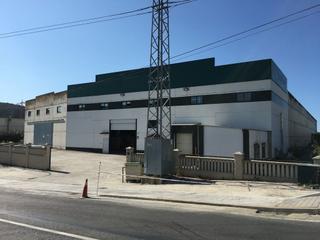 Lloguer Nau industrial a Avenida da praia 109. Venta o alquiler de nave con parcela y muelle en sabón, arteixo