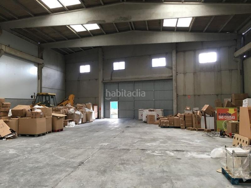 Foto 1e267eb9-9cde-4221-a4ba-40c7c424a5aa. Rent industrial building in avenida da praia 109 in Arteixo