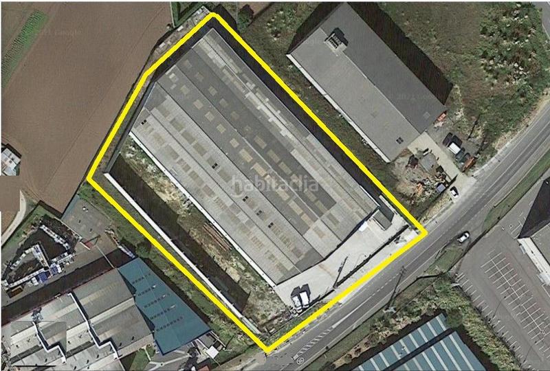 Foto 8e673ecf-6c45-4515-a339-989f17315504. Rent industrial building in avenida da praia 109 in Arteixo