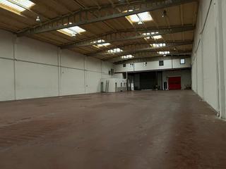 Location Bâtiment à usage industriel à O Milladoiro. Alquiler de nave con oficinas en el polígono de milladoiro