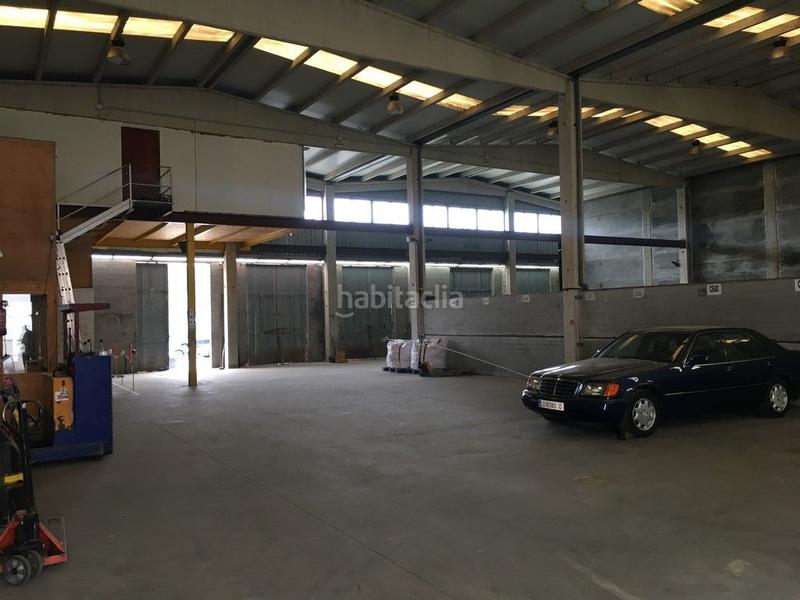Foto 13acad2a-1f4d-4ed4-94e3-0988269050b0. Lloguer nau industrial a avenida general franco 84 a Begonte
