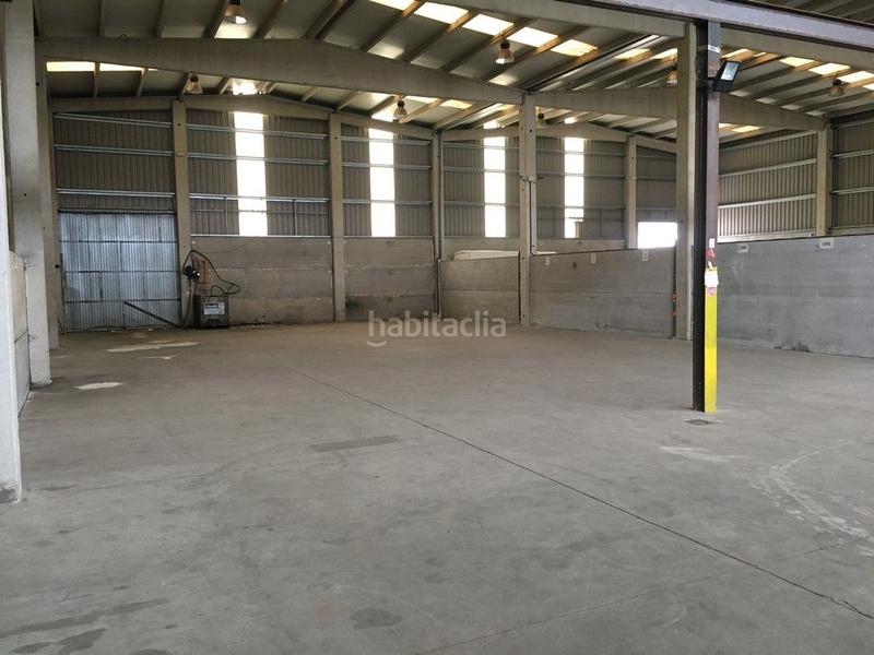 Foto 445b68da-2011-446b-a8f2-4db64fbf60a3. Lloguer nau industrial a avenida general franco 84 a Begonte