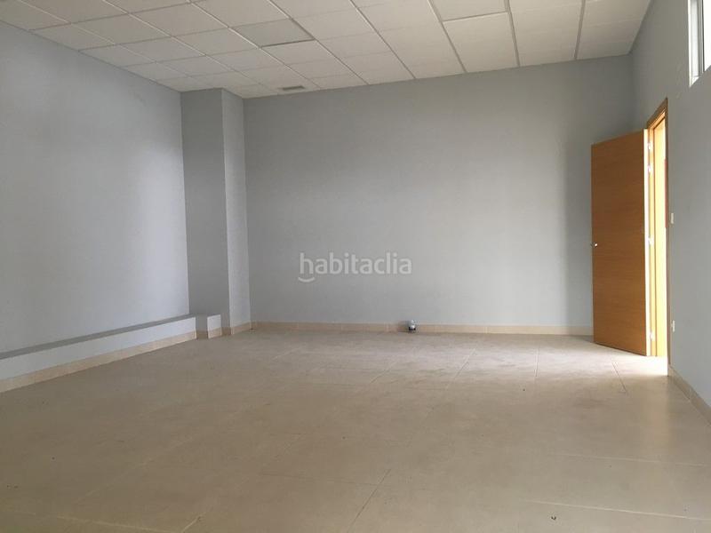 Foto d5db3d94-46a3-4cf6-948e-7d1675edf63b. Rent office space in avenida do mar 105d in A Gándara Narón