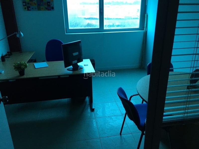 Foto 4bbbdc17-5c64-43e2-af25-8f49d39085b1. Rent office space with heating parking in San Mateo - Castro - O Val Narón