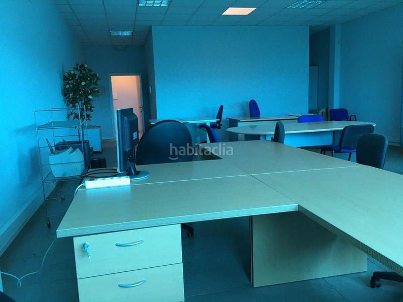 Foto 55ec777f-390f-4742-af78-49e4f272cd95. Rent office space with heating parking in San Mateo - Castro - O Val Narón
