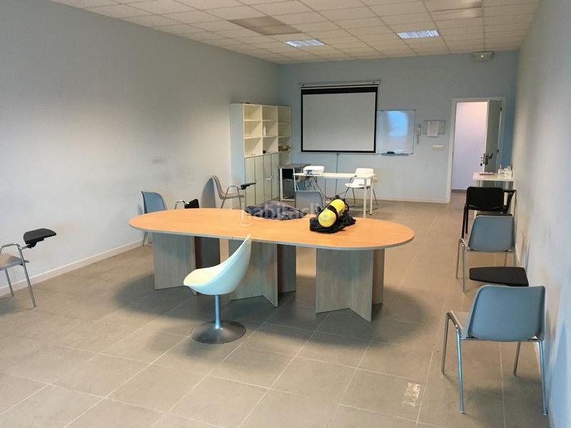 Foto 071862f7-a14d-478c-bd89-07858b52466c. Location bureau avec chauffage parking dans San Mateo - Castro - O Val Narón