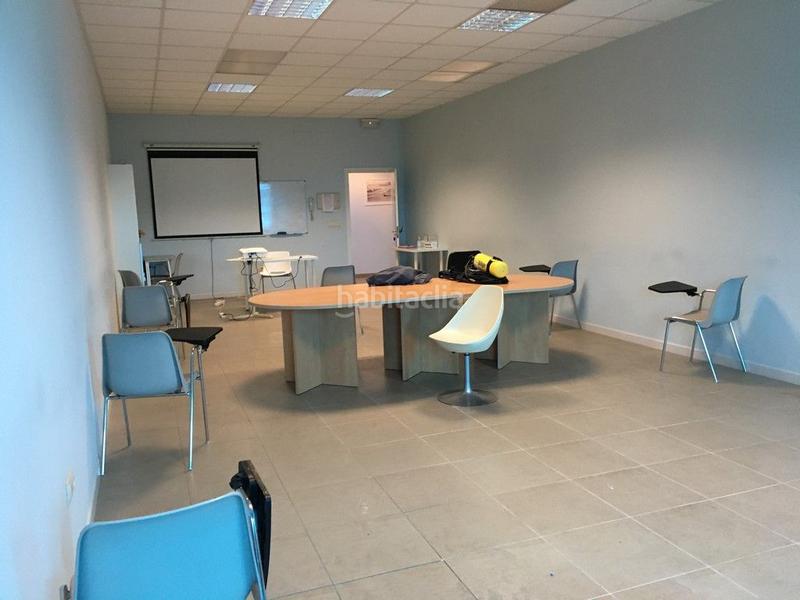 Foto 01e1fe64-3d52-4815-8859-a110519d0087. Rent office space with heating parking in San Mateo - Castro - O Val Narón