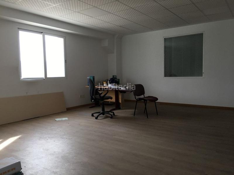 Foto bbdb7019-1156-4d5d-9d5b-2864dbec5d58. Fabrikhalle in Parroquias Rurales Culleredo