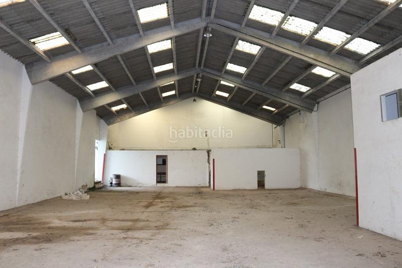 Foto 78d1a715-7cd0-47d4-8eea-72cd5a108985. Miete fabrikhalle in avenida porta do sol 6 in Valdoviño