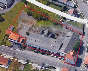Rent Industrial building in Avenida porta do sol 6. Alquiler de nave con parcela en valdoviño