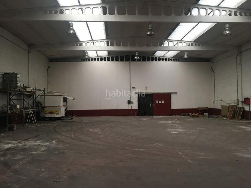 Foto 2817c225-2f92-4236-9a59-a1816a6642e3. Fabrikhalle in Bergondo