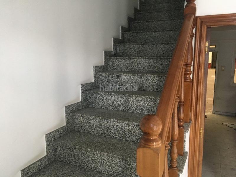 Foto 345939f8-6bdc-4052-a11f-6ea9336c5bd0. Fabrikhalle in Bergondo