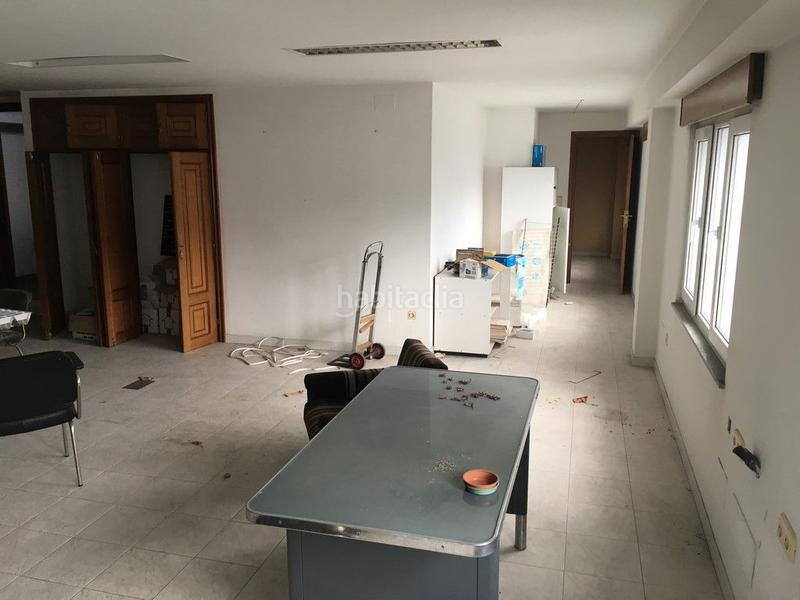 Foto 919d9441-fb31-4750-9715-a08eb53d1b98. Fabrikhalle in Bergondo