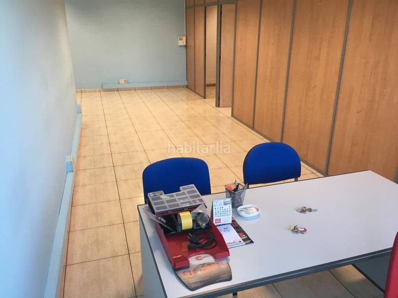 Foto a03d1c02-f738-494d-9fec-5e9b2cc36615. Rent office space in avenida finisterre 48 in Vioño Coruña (A)