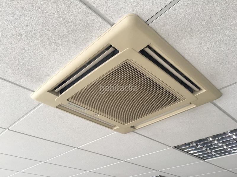 Foto b36edf78-c3cf-4c18-bee4-3dac2aa1e2f5. Rent office space in avenida finisterre 48 in Vioño Coruña (A)