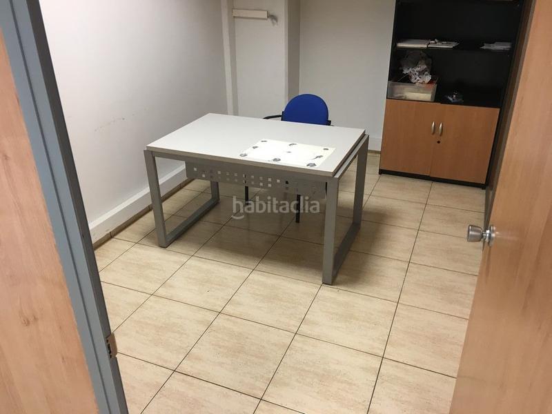 Foto d0f5fceb-9f53-4489-9e3f-be9b84f30228. Rent office space in avenida finisterre 48 in Vioño Coruña (A)