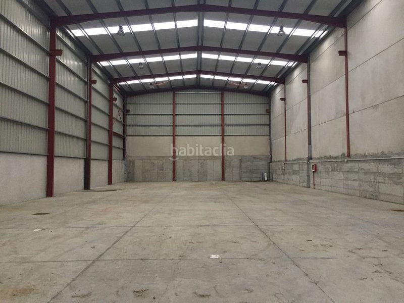 Foto 9f67a11a-c624-458e-bd3e-0085df41c0f2. Location bâtiment à usage industriel dans San Mateo - Castro - O Val Narón