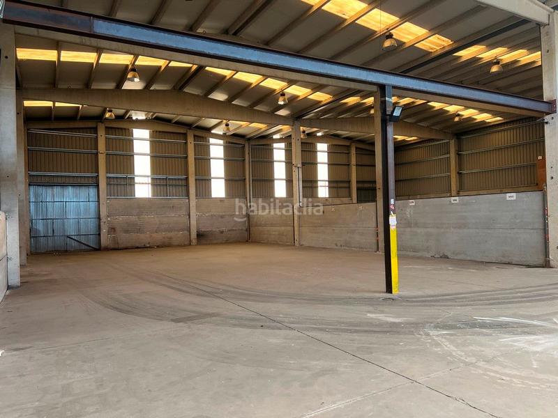 Foto f7c5972c-1f83-4354-add4-c79cfe80ab86. Nave industrial en Begonte