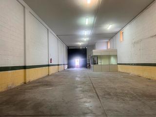 Location Bâtiment à usage industriel à Liáns. Alquiler de nave haciendo esquina en el polígono de icaria, olei