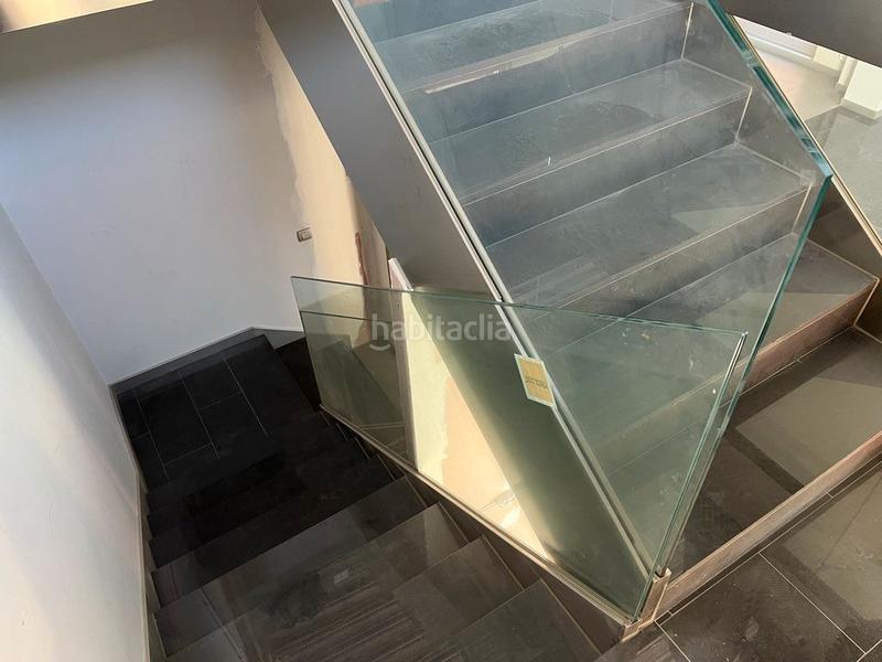 Foto 0bc4a6f4-2dec-452c-852f-c247f274d3d9. Location bâtiment à usage industriel dans rúa f parque empresarial alved 16 dans Culleredo