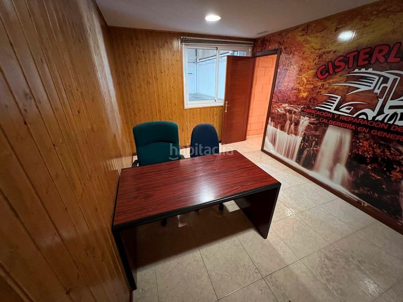 Foto eac834b4-e982-41b2-84bd-44ae8fe71cea. Rent industrial building in Begonte